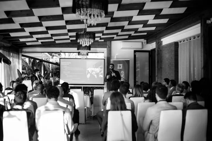 Serata principale di Maggio — fotografia 7